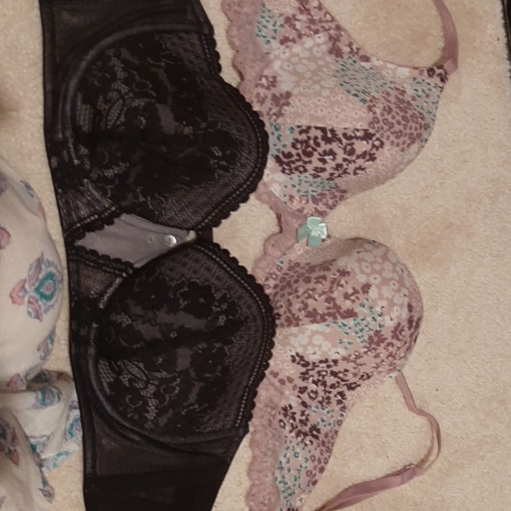 Adore me 32d 30dd bra bundle